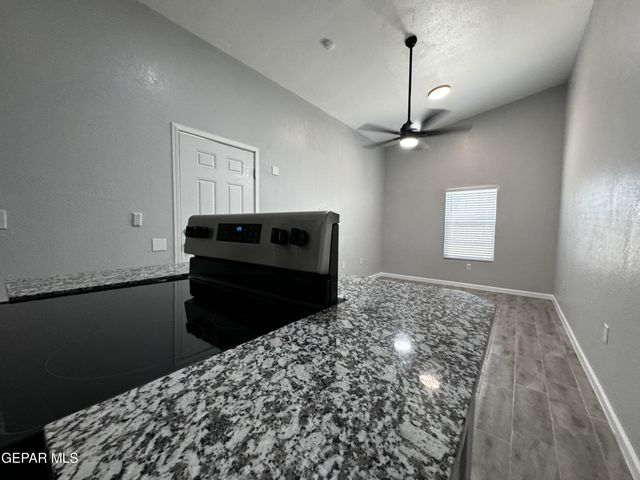 10277 N Loop Drive C, Socorro, TX 79927