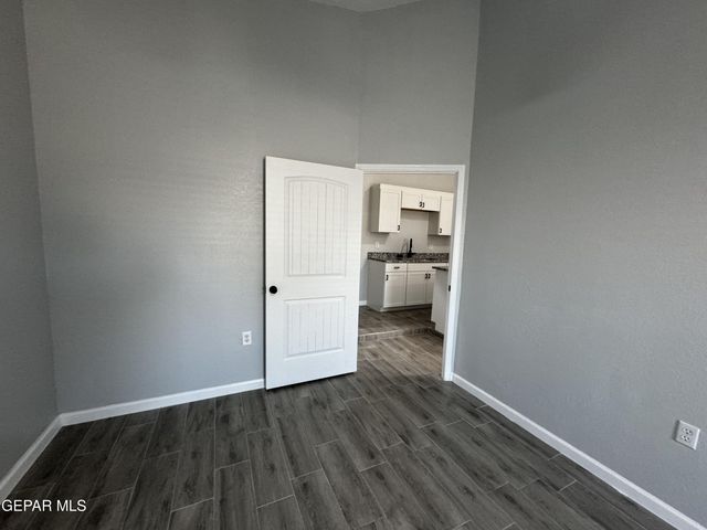 10277 N Loop Drive C, Socorro, TX 79927