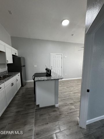 10277 N Loop Drive C, Socorro, TX 79927