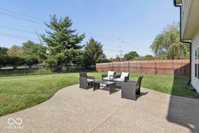 58 E Bloomfield Lane, Westfield, IN 46074