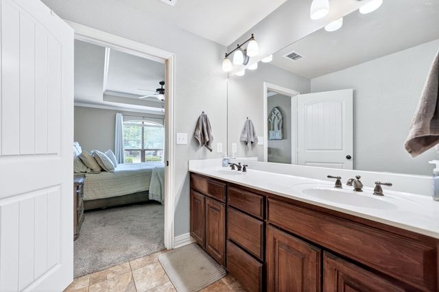 220 Ebony Place, Van, TX 75790