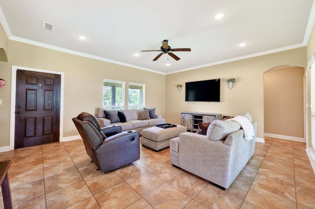220 Ebony Place, Van, TX 75790