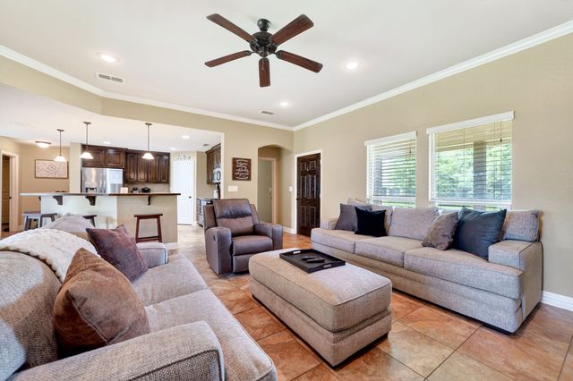 220 Ebony Place, Van, TX 75790