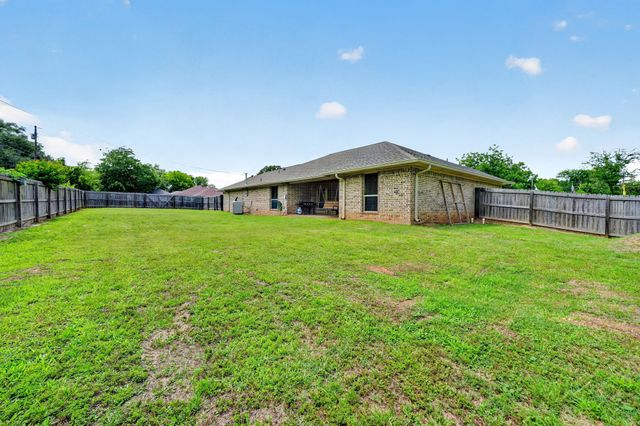 220 Ebony Place, Van, TX 75790