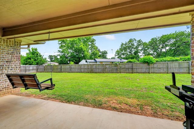 220 Ebony Place, Van, TX 75790