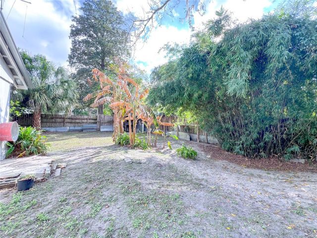 25825 W NEWBERRY ROAD, Newberry, FL 32669