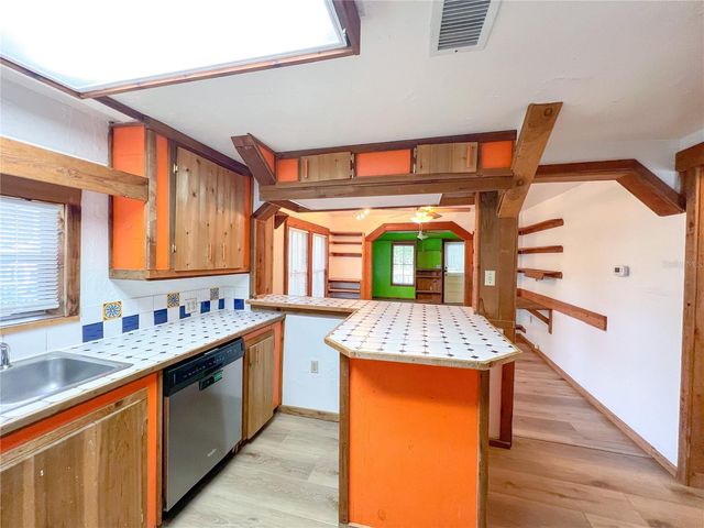 25825 W NEWBERRY ROAD, Newberry, FL 32669