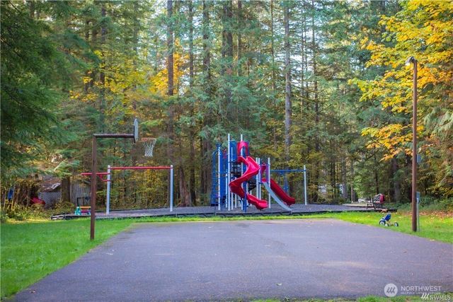 123 4 Drial Loop, Deming, WA 98244