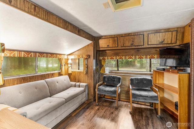 123 4 Drial Loop, Deming, WA 98244