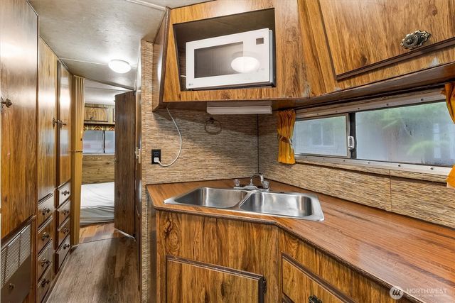 123 4 Drial Loop, Deming, WA 98244