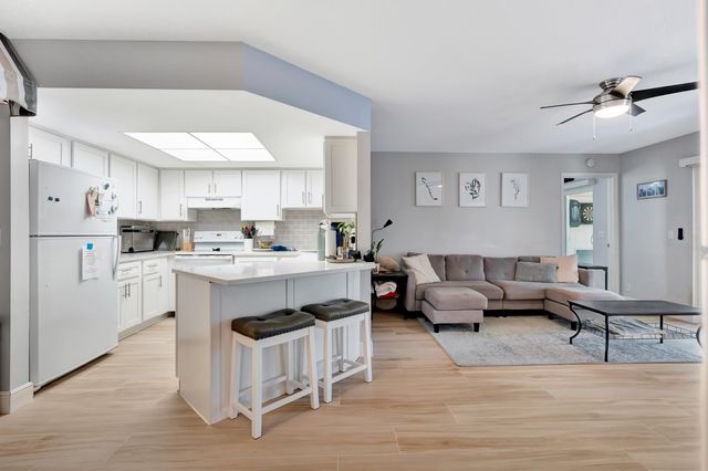 6560 Chasewood Drive D, Jupiter, FL 33458