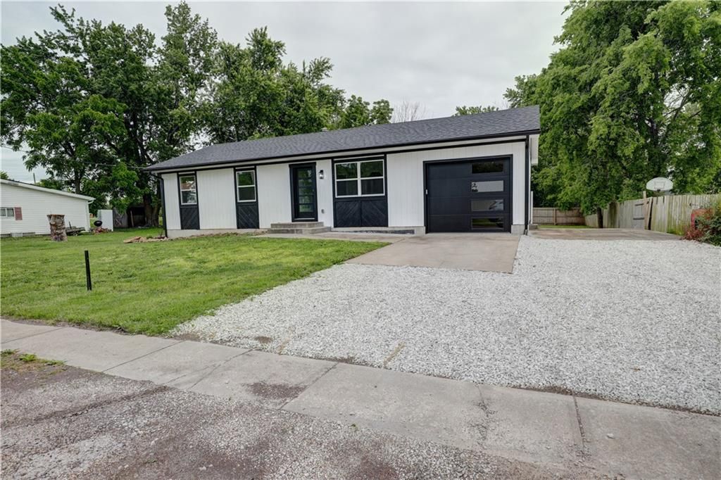 105 W Baltic Street, Kingsville, MO 64061