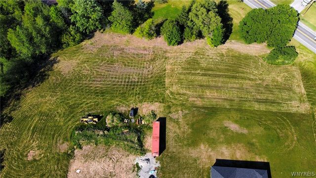 4200 Johnson Road, Lockport Town, NY 14094