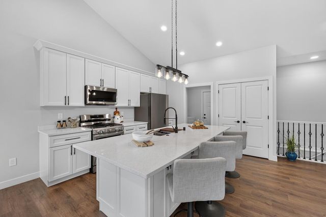 5315 Emstan Hills ROAD, Racine, WI 53406