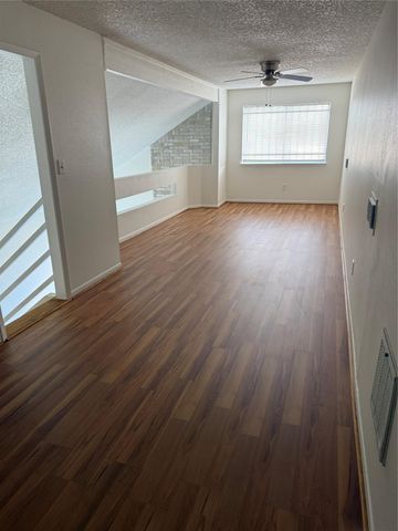 6103 Linnhaven Drive, Houston, TX 77072