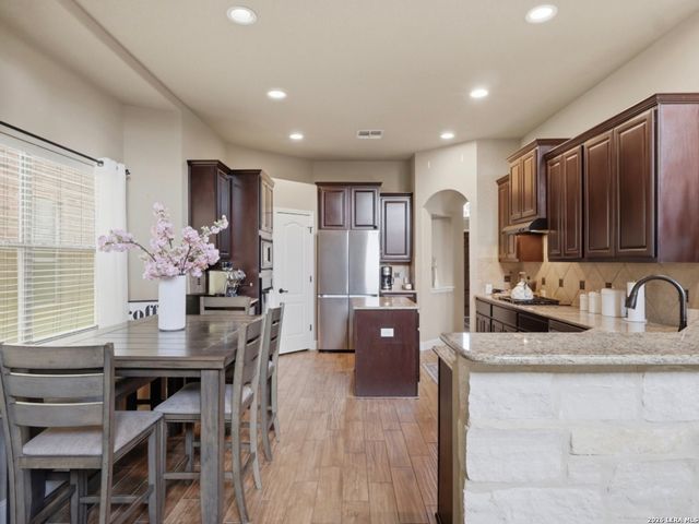 5503 Waldon Walk, San Antonio, TX 78261
