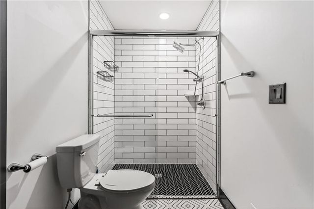 930 S Harmony Avenue, Independence, MO 64056