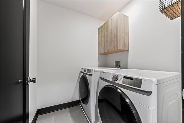 930 S Harmony Avenue, Independence, MO 64056