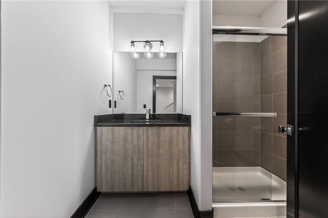 930 S Harmony Avenue, Independence, MO 64056