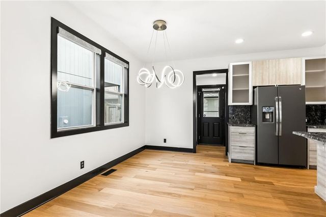 930 S Harmony Avenue, Independence, MO 64056