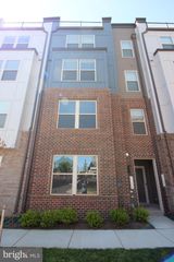 2154 GLACIER RD #67, Herndon, VA 20170