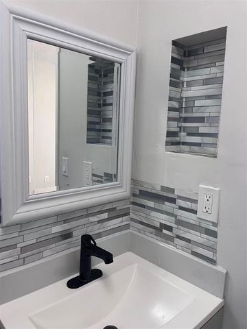 3409 22ND STREET W B, Bradenton, FL 34205