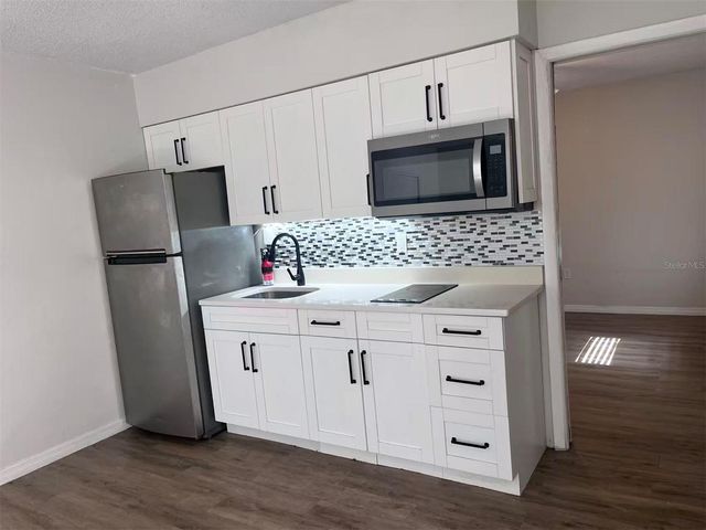 3409 22ND STREET W B, Bradenton, FL 34205