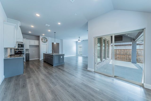 512 Sedona Street, Little Elm, TX 75068