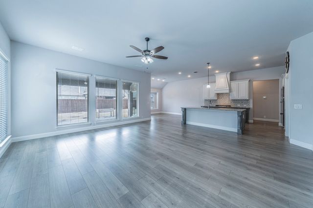 512 Sedona Street, Little Elm, TX 75068