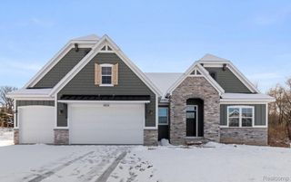 8858 Lapham Drive Ne, Algoma Township, MI 49341