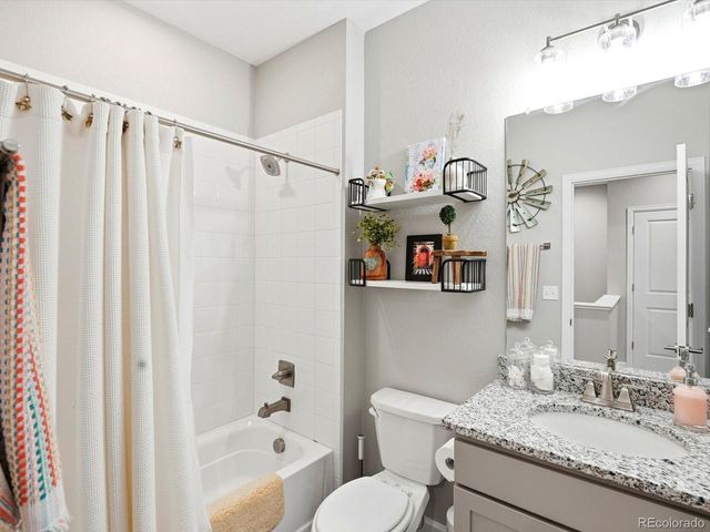 23501 E 5th Dr, Aurora, CO 80018