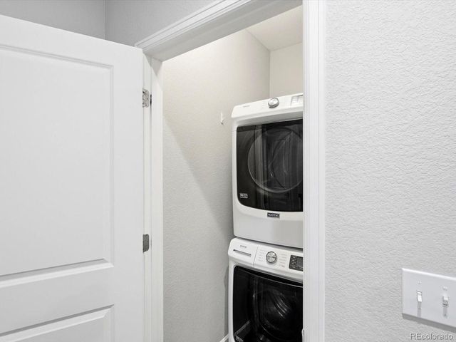 23501 E 5th Dr, Aurora, CO 80018