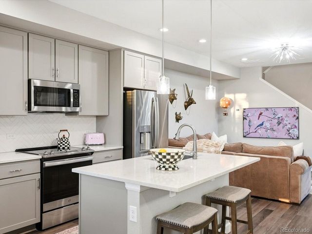 23501 E 5th Dr, Aurora, CO 80018