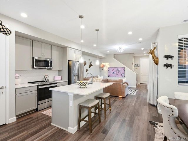 23501 E 5th Dr, Aurora, CO 80018
