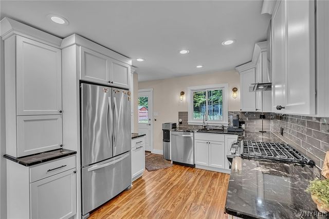 4000 North Hampton Brook Drive, Hamburg, NY 14075