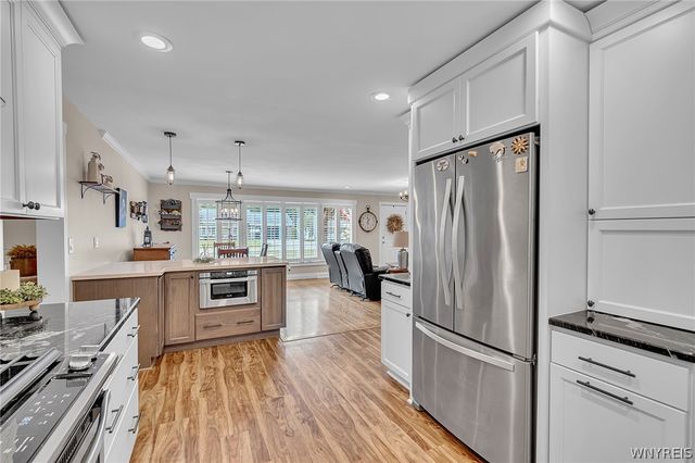 4000 North Hampton Brook Drive, Hamburg, NY 14075