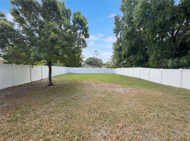 324 BASSEDENA CIRCLE S, Lakeland, FL 33805