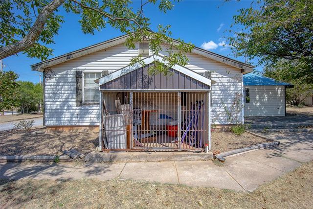 10260 250th Street, Blanchard, OK 73010