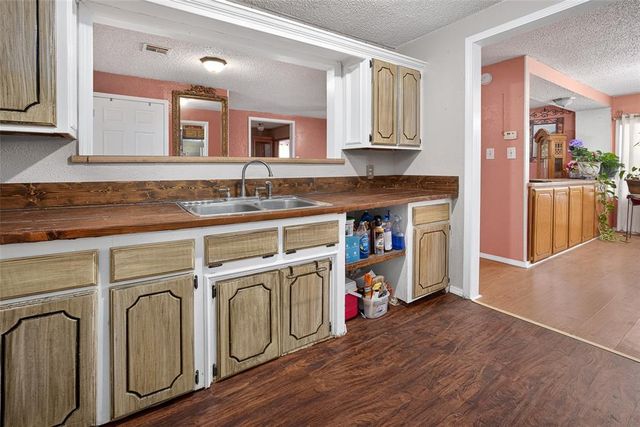 10260 250th Street, Blanchard, OK 73010