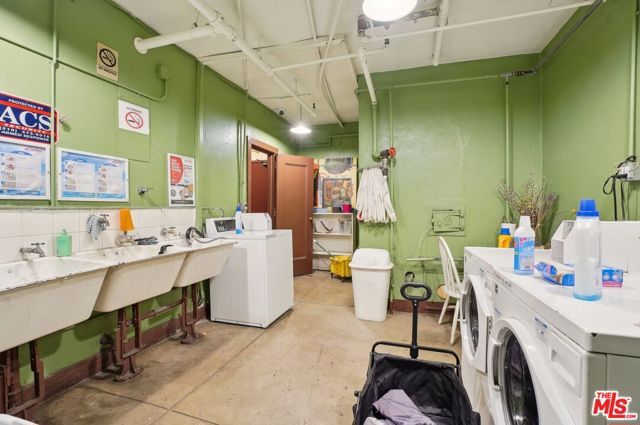 2121 James M Wood Boulevard 414, Los Angeles, CA 90006