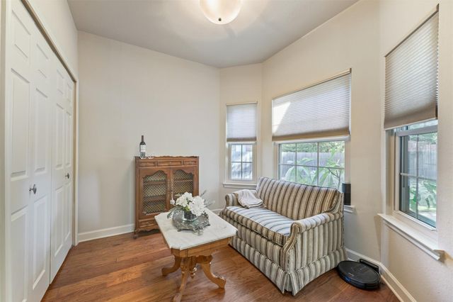 411 Steeplechase DR, Georgetown, TX 78626