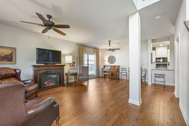 411 Steeplechase DR, Georgetown, TX 78626