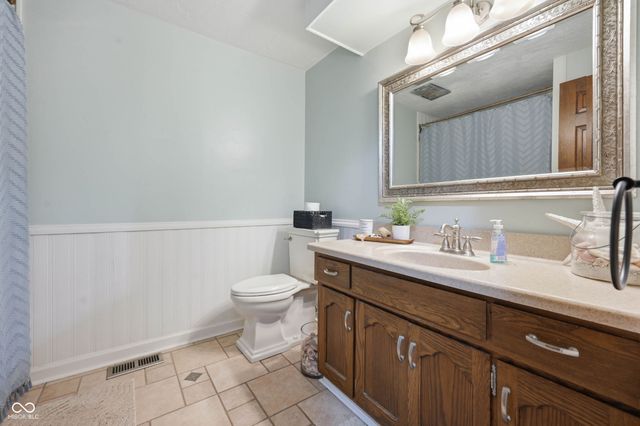 108 S Lansdown Way, Anderson, IN 46012
