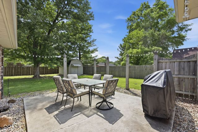 108 S Lansdown Way, Anderson, IN 46012