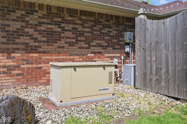 108 S Lansdown Way, Anderson, IN 46012
