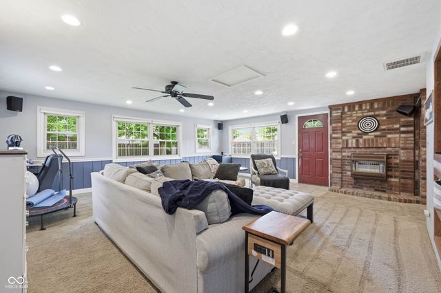 108 S Lansdown Way, Anderson, IN 46012