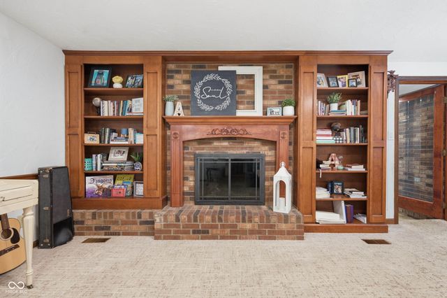 108 S Lansdown Way, Anderson, IN 46012
