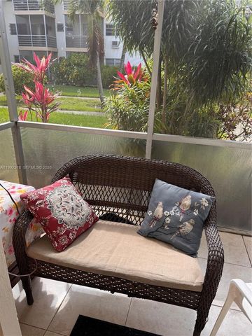 17090 NE 14th Ave 107, Miami, FL 33162