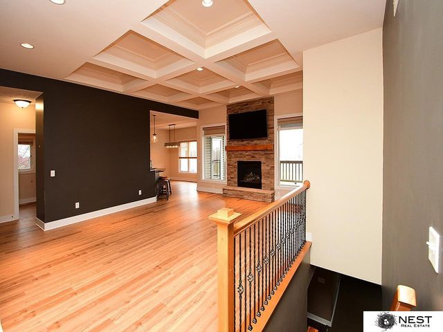 9712 Andre Circle, Lincoln, NE 68526