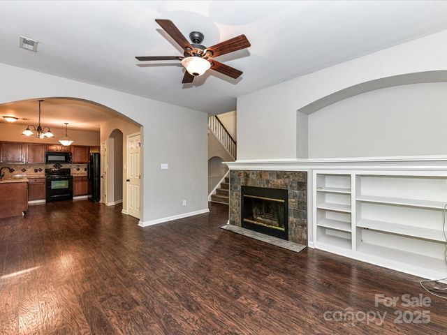 6027 Edinmeadow Lane, Charlotte, NC 28269